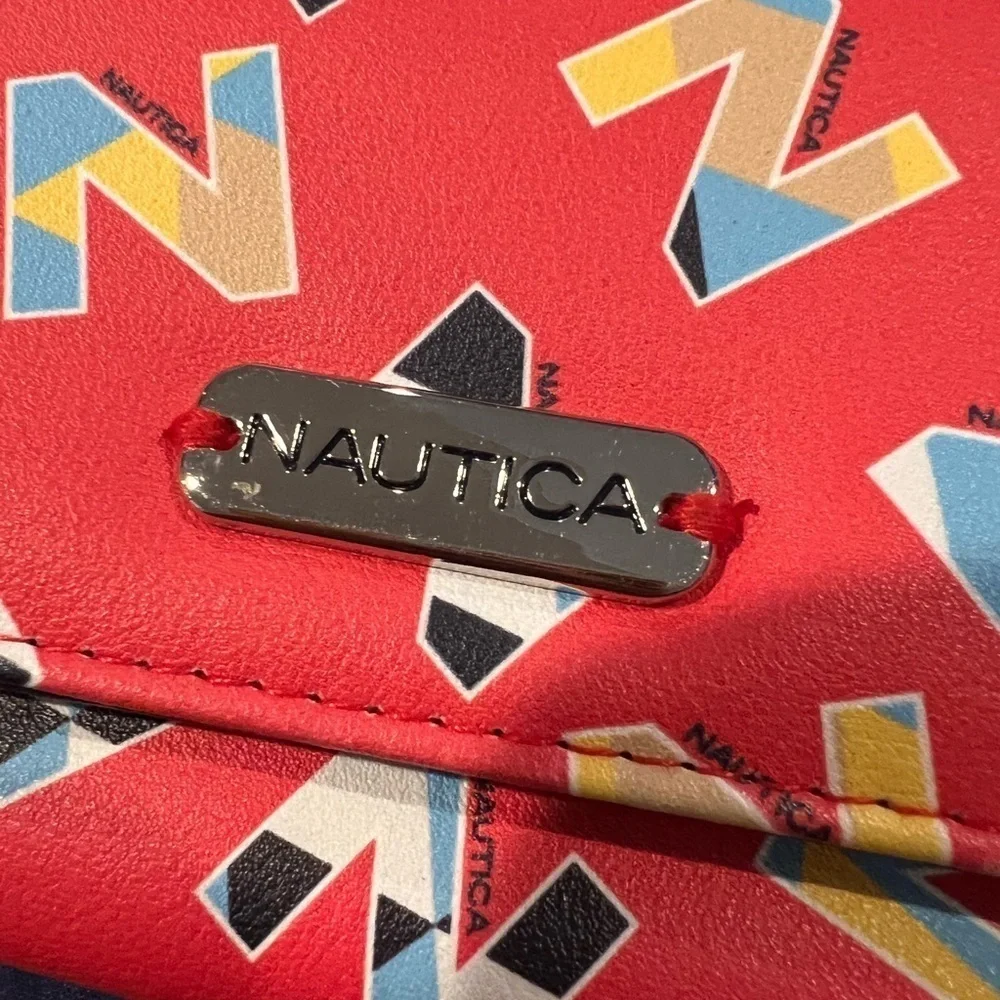NWT Nautica Women Signature Wallet • Nautica
